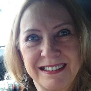 Meet your Posher, Pam